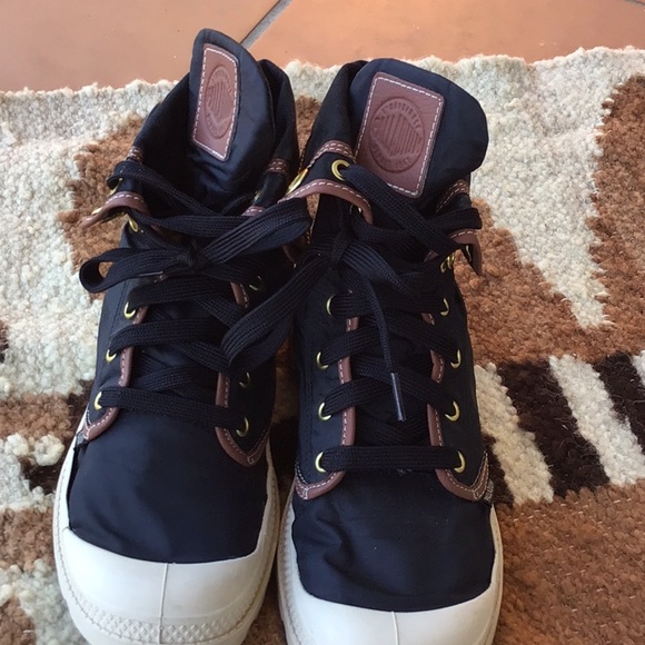 Palladium Hi Top Boots size 6 1/2 - Picture 4 of 9